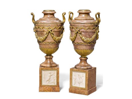 Paar qualitätvolle Louis XVI-Vasen